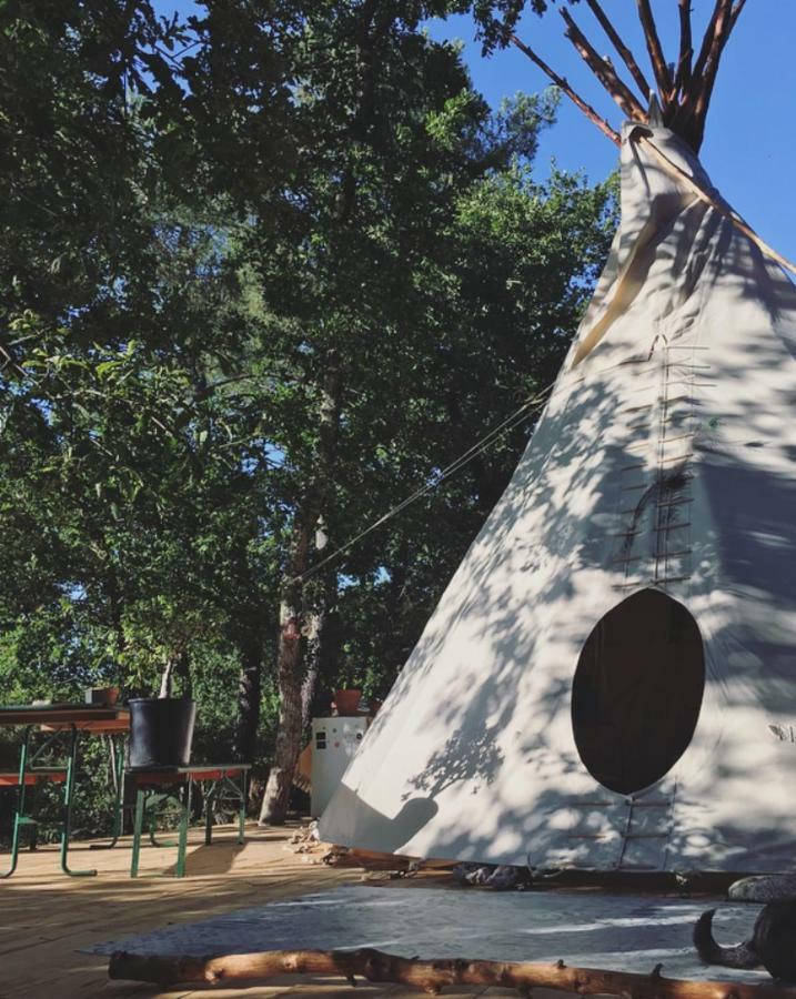 Tipi Lodge Dans La Foret Mimizan Exterior photo